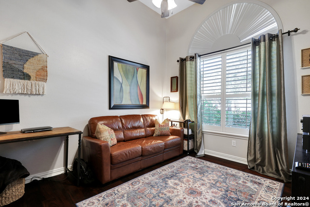 Image 12 of 25 For 13934 Amber Crst