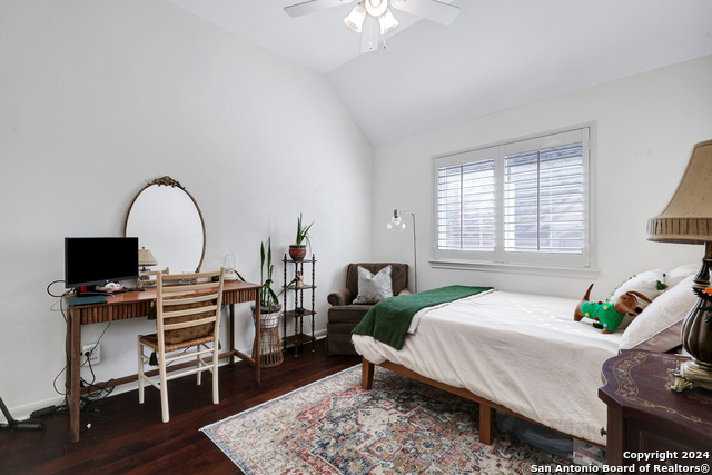 Image 13 of 25 For 13934 Amber Crst