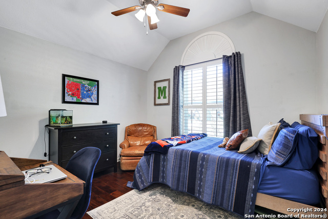 Image 14 of 25 For 13934 Amber Crst