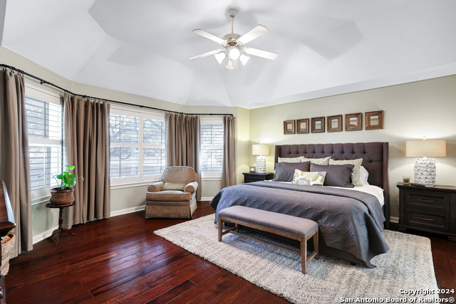 Image 9 of 25 For 13934 Amber Crst