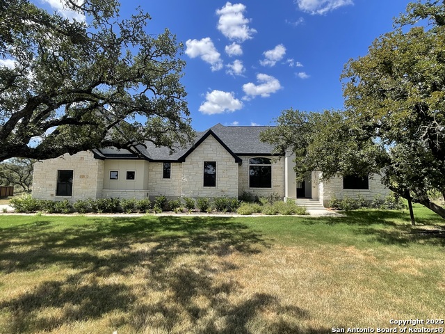 Details for 399 Bauer Lane, Castroville, TX 78009