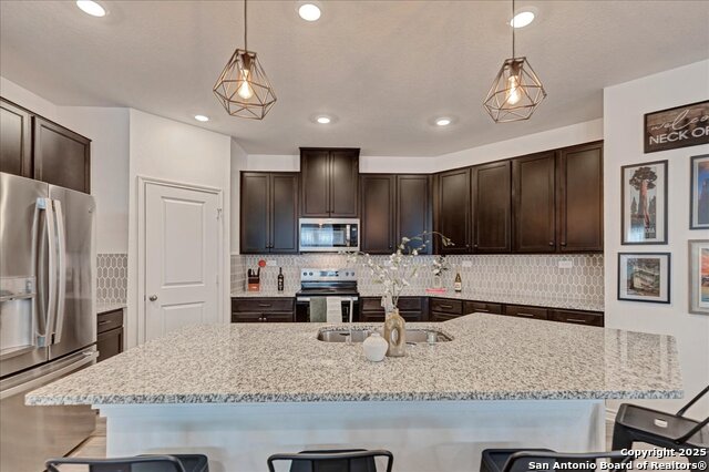 Listing photo id 1 for 11553 Hocus Pocus