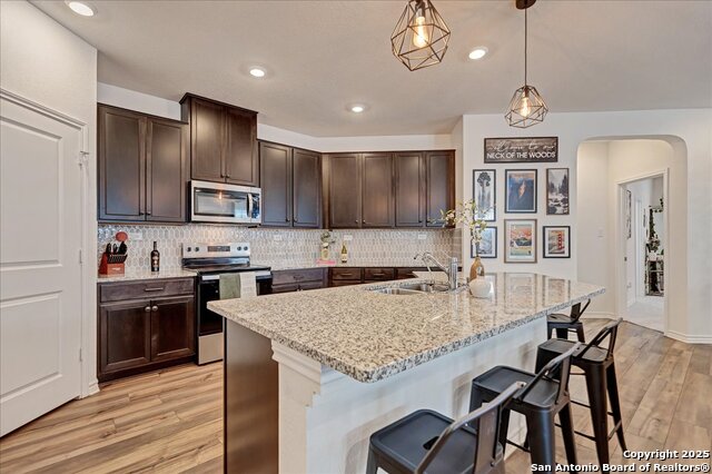 Listing photo id 4 for 11553 Hocus Pocus