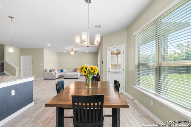 Image 13 of 30 For 3238 Blenheim