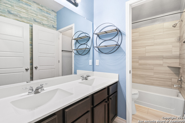 Image 23 of 30 For 3238 Blenheim