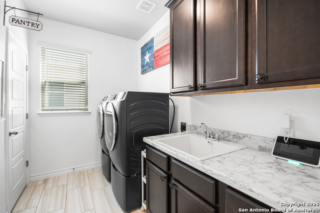 Image 24 of 30 For 3238 Blenheim