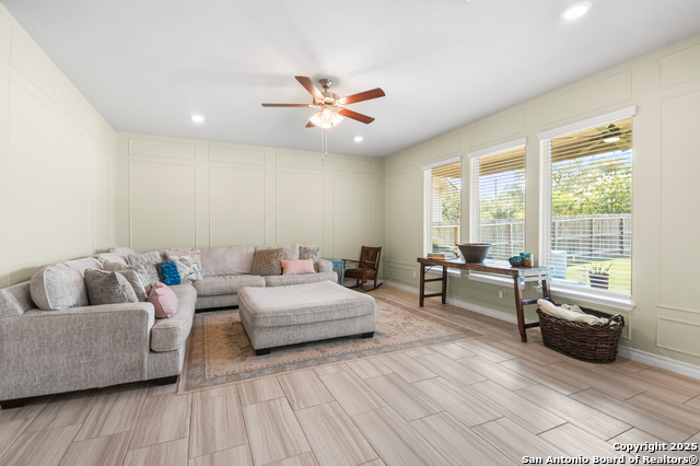 Image 8 of 30 For 3238 Blenheim