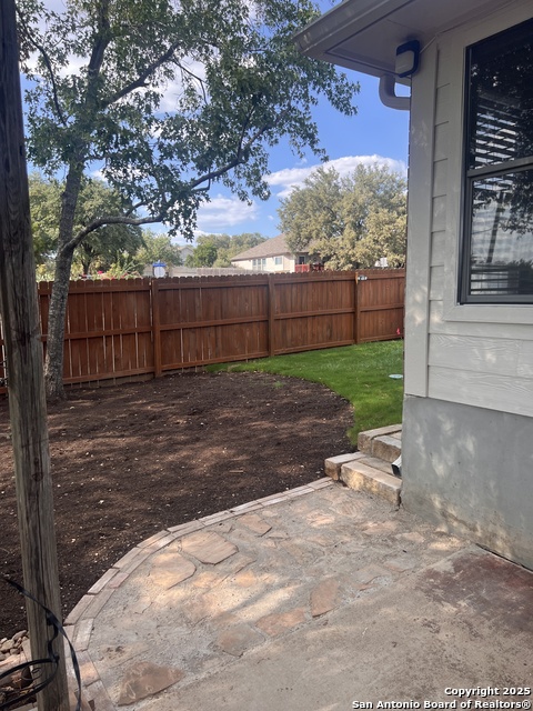 Listing photo id 20 for 15711 Knollcircle
