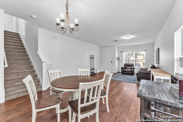 Listing photo id 9 for 7630 Bismarck Lk