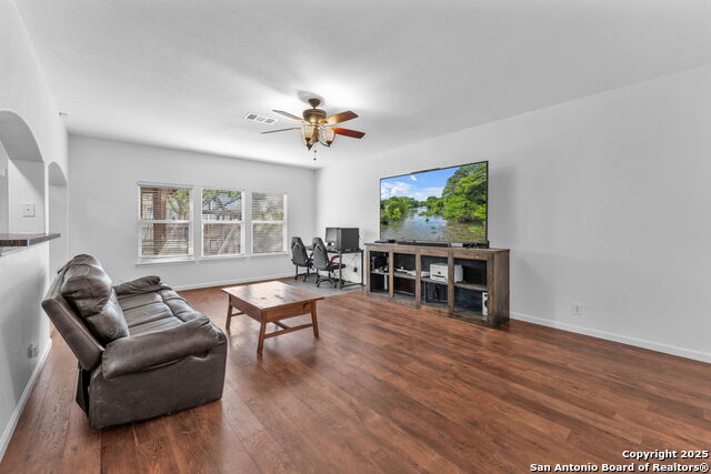 Listing photo id 20 for 7630 Bismarck Lk