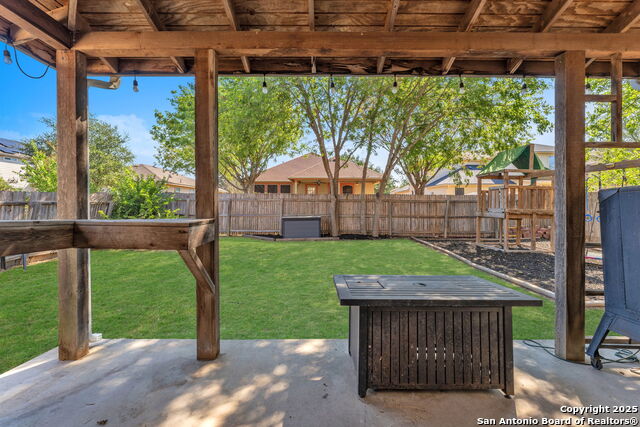 Listing photo id 36 for 7630 Bismarck Lk