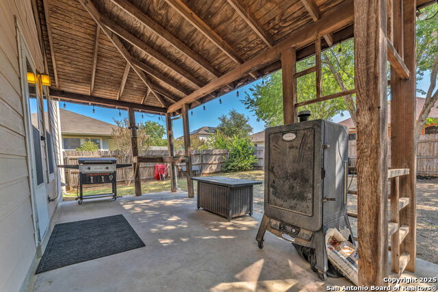 Listing photo id 39 for 7630 Bismarck Lk