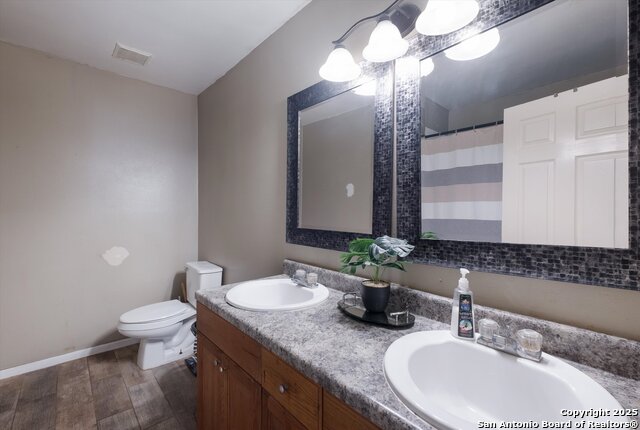 Image 17 of 26 For 2203 19th Street Sw