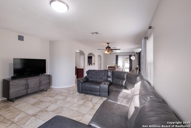 Image 7 of 26 For 2203 19th Street Sw