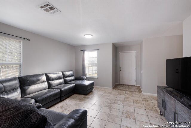 Image 8 of 26 For 2203 19th Street Sw