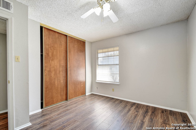 Image 20 of 29 For 5423 Callaghan