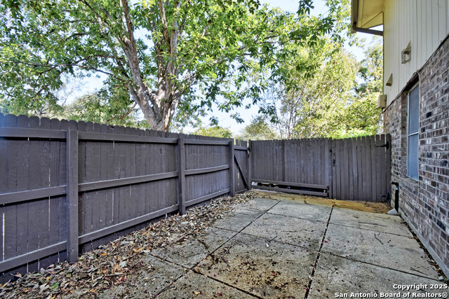 Image 26 of 29 For 5423 Callaghan