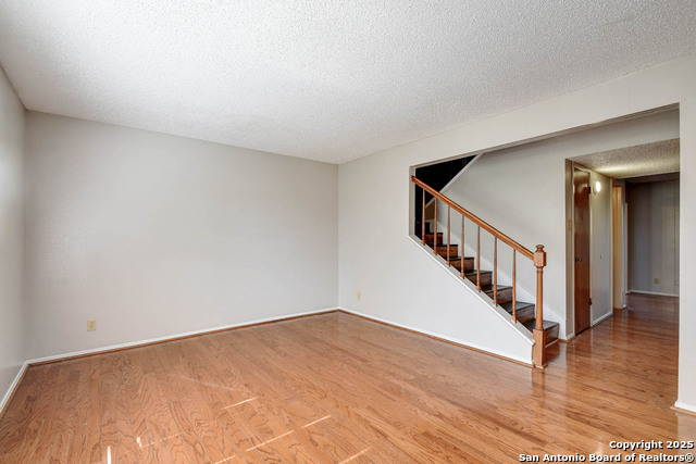 Image 5 of 29 For 5423 Callaghan