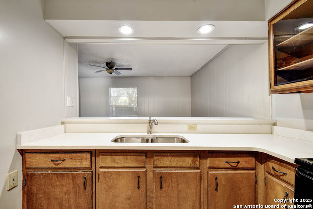 Image 8 of 29 For 5423 Callaghan