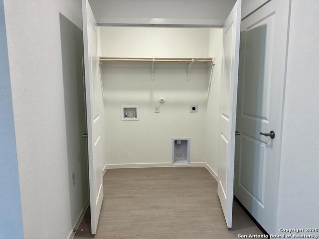 Image 14 of 19 For 13375 Furyk