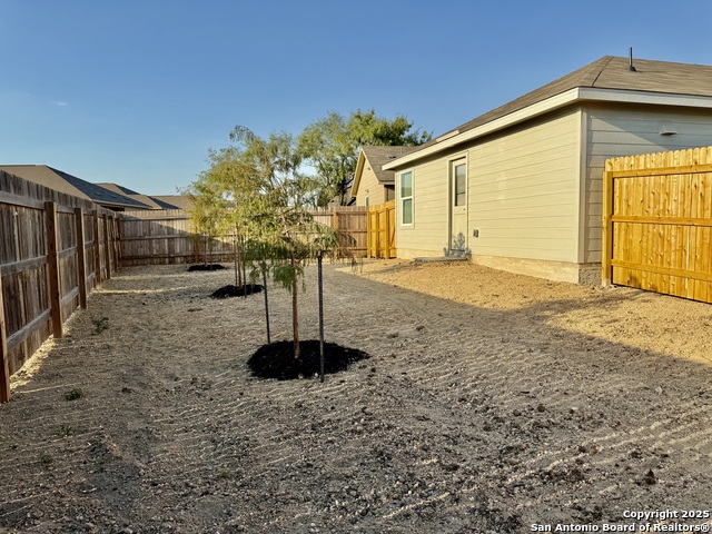 Image 17 of 19 For 13375 Furyk