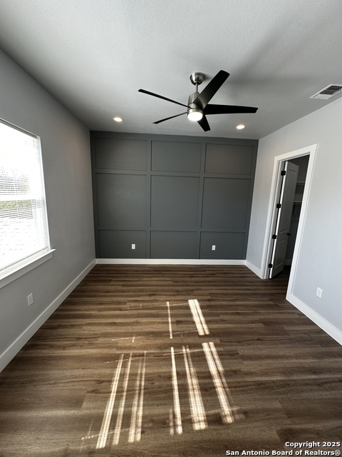 Image 13 of 22 For 327 Ebner St. #b