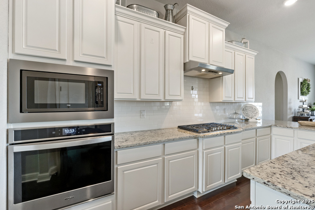 Listing photo id 17 for 115 Wagon Lane Trail