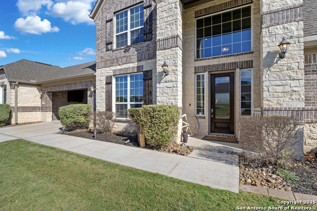 Listing photo id 1 for 115 Wagon Lane Trail