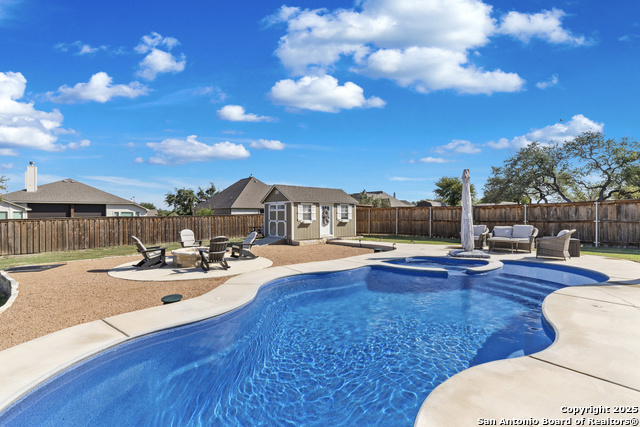 Listing photo id 39 for 115 Wagon Lane Trail