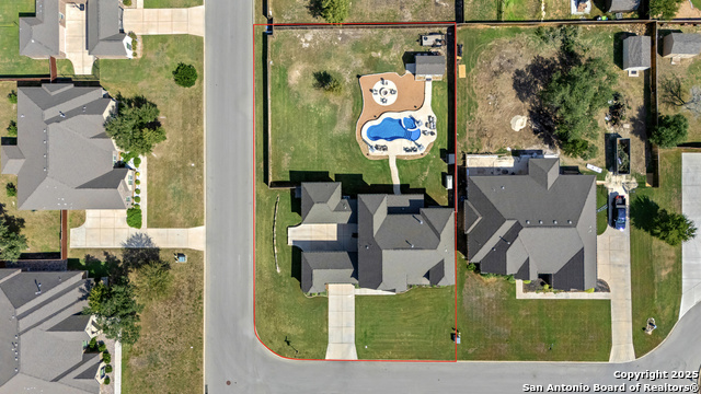 Listing photo id 46 for 115 Wagon Lane Trail