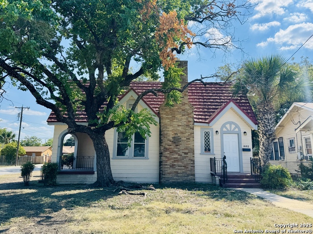 Details for 1602 W Craig Pl, San Antonio, TX 78201