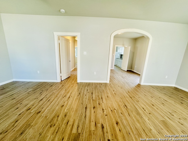 Image 3 of 12 For 1602 W Craig Pl