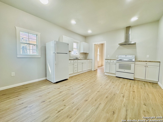 Image 8 of 12 For 1602 W Craig Pl