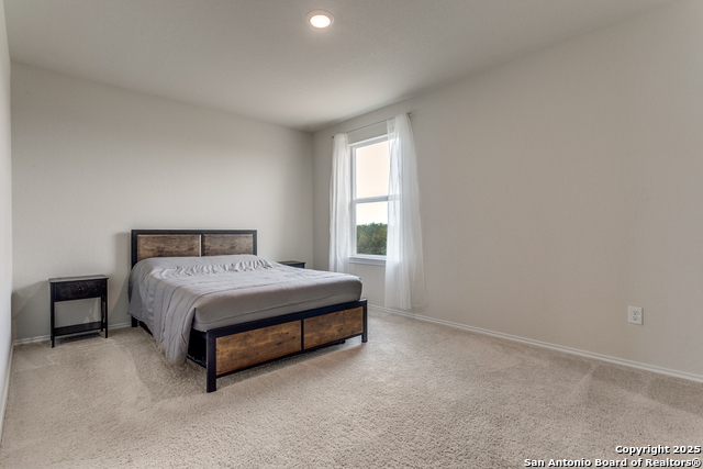 Listing photo id 18 for 6727 Ashcat  