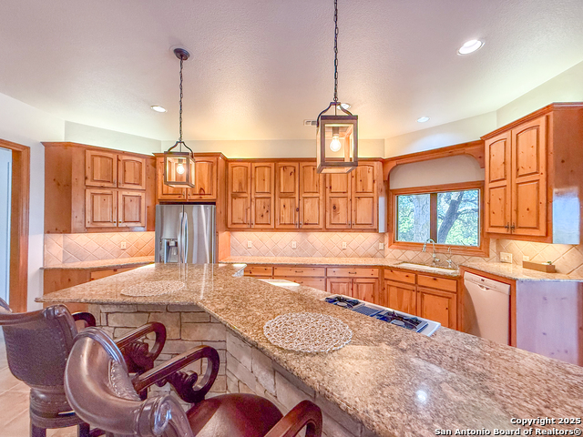 Image 12 of 73 For 204 Majestic Oaks