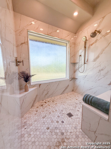 Image 16 of 73 For 204 Majestic Oaks