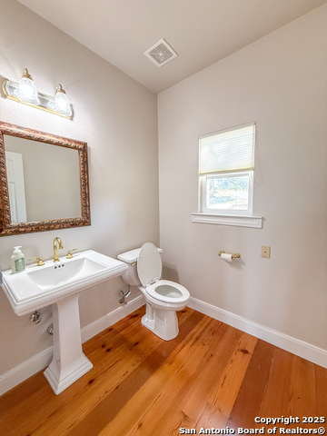 Image 22 of 73 For 204 Majestic Oaks