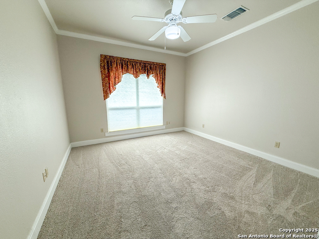 Image 27 of 73 For 204 Majestic Oaks