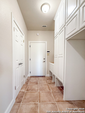 Image 31 of 73 For 204 Majestic Oaks