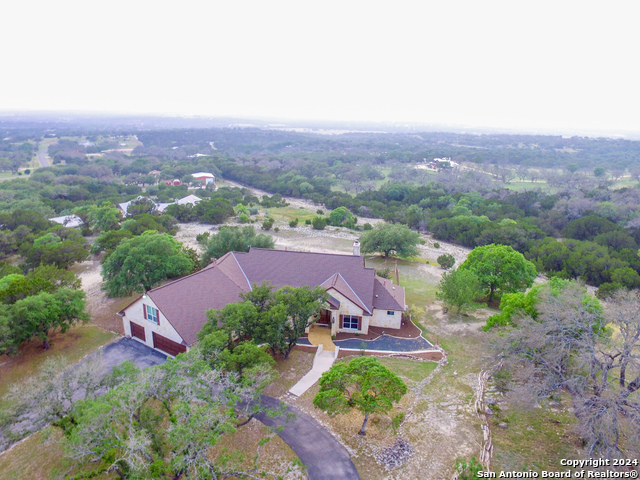 Image 35 of 73 For 204 Majestic Oaks