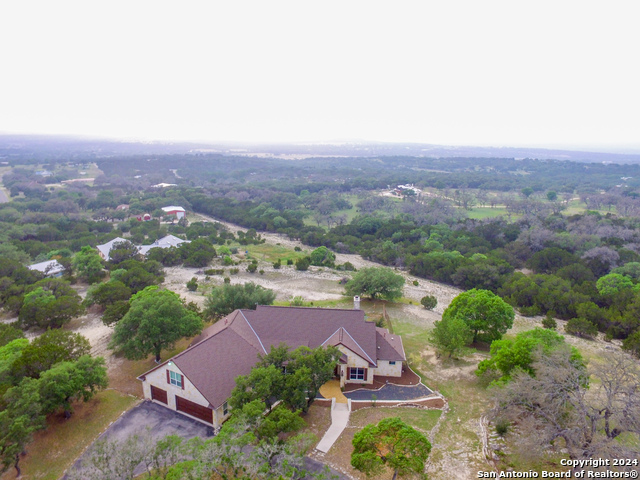 Image 37 of 73 For 204 Majestic Oaks