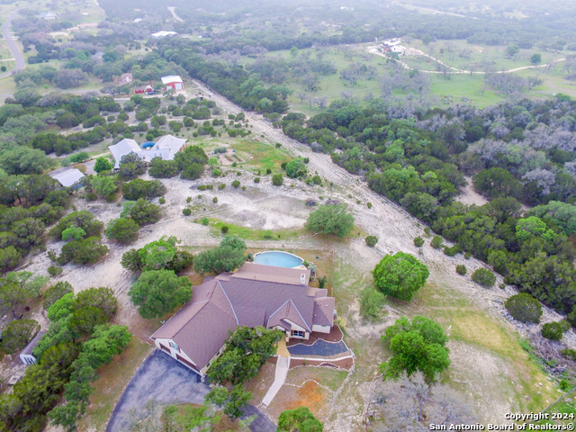 Image 41 of 73 For 204 Majestic Oaks