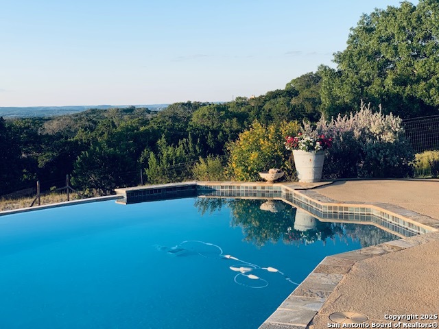 Image 42 of 73 For 204 Majestic Oaks