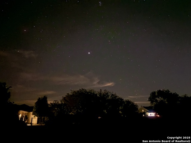 Image 43 of 73 For 204 Majestic Oaks