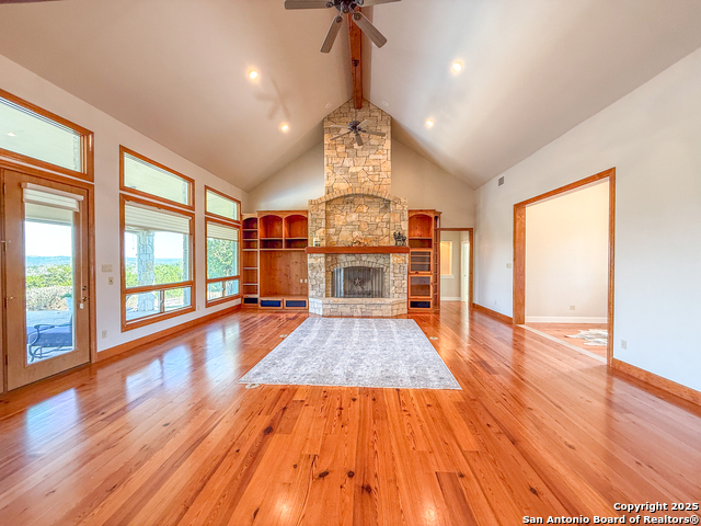 Image 6 of 73 For 204 Majestic Oaks