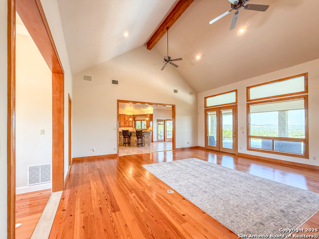 Image 7 of 73 For 204 Majestic Oaks