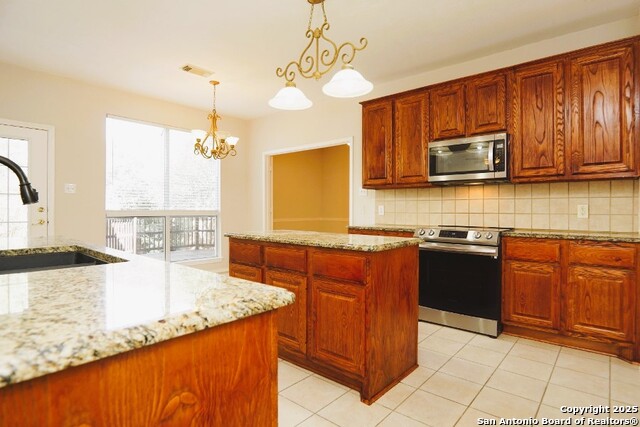 Image 10 of 46 For 1111 Glade Crossing