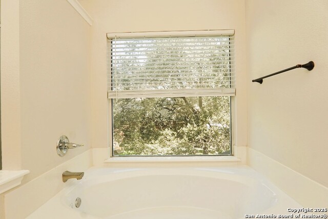 Image 16 of 46 For 1111 Glade Crossing