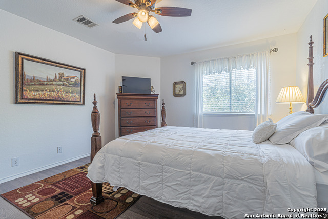 Image 31 of 50 For 929 San Fernando