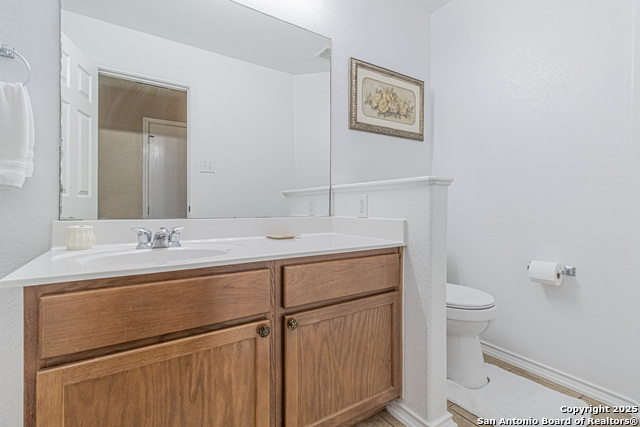 Image 32 of 50 For 929 San Fernando